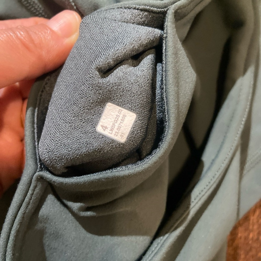 Lululemon Groove Super-High-Rise Flared Pant Nulu  Womens 4 Dark Forest - Picture 3 of 6